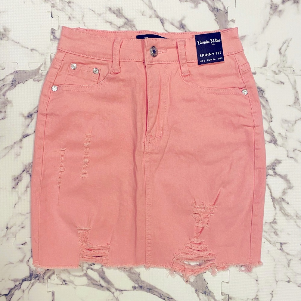 Denim Wise Skinny Fit Distressed Stretch Skirt NWT